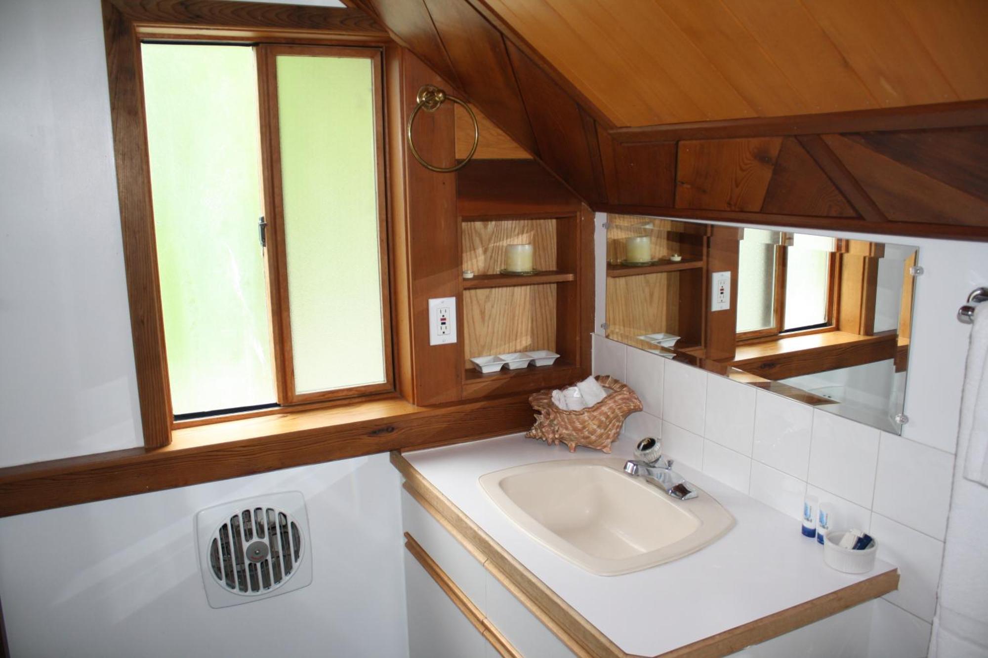 Orca Lodge Sointula Habitación foto